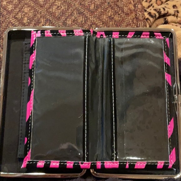 Wallet - Picture 8 of 8